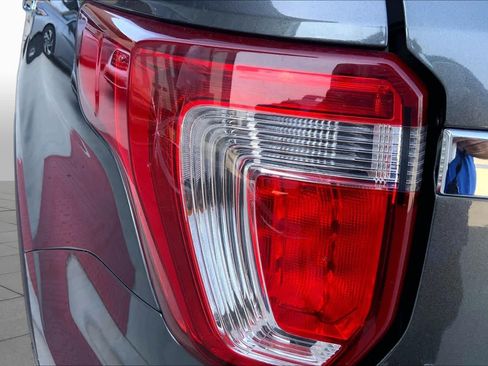 Used 2016 Ford Explorer Limited FWD image 28
