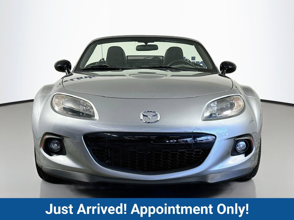 Used 2014 MAZDA MX-5 Miata Club RWD image 2