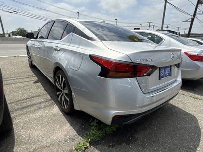 Used 2021 Nissan Altima 2.5 SR w/ SR Premium Package