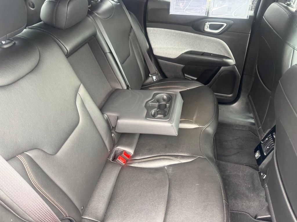 Certified 2024 Jeep Compass Latitude AWD/4WD image 52