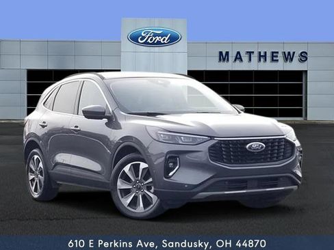 Certified 2023 Ford Escape Platinum w/ Premium Technology Package image 1
