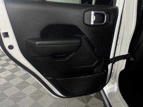 Certified 2023 Jeep Wrangler Unlimited Rubicon image 27