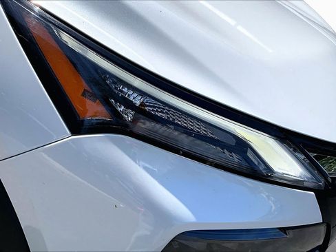 Used 2025 Nissan Rogue SV FWD image 28