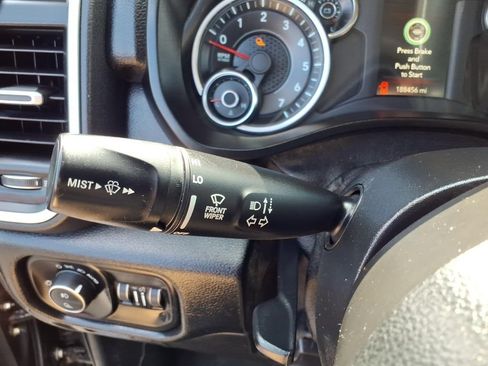 Used 2019 RAM 1500 Big Horn AWD/4WD image 23