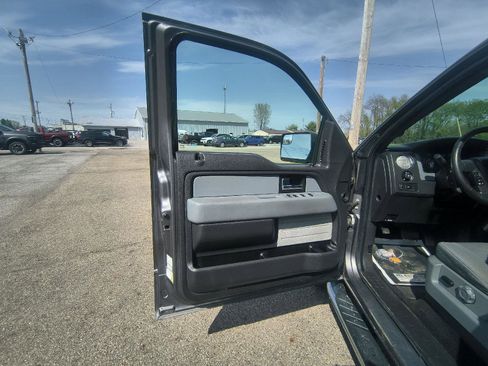 Used 2014 Ford F150 XLT w/ Equipment Group 302A Luxury AWD/4WD image 10
