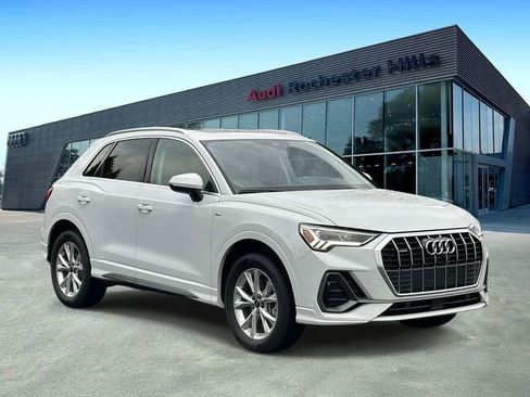 Certified 2025 Audi Q3 2.0T Premium w/ Convenience Package AWD/4WD image 7