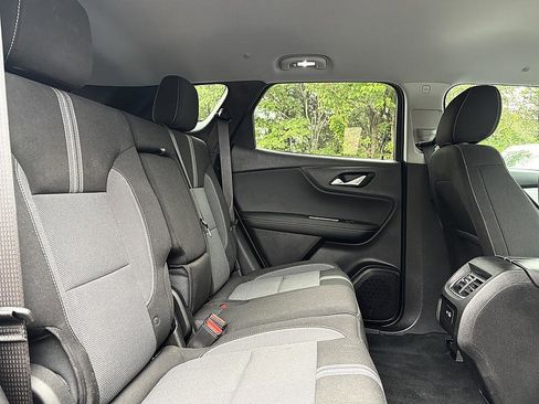 Used 2024 Chevrolet Blazer LT w/ Convenience Package FWD image 12