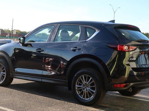 Used 2018 MAZDA CX-5 Sport image 12