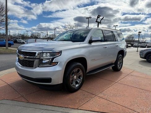 Used 2019 Chevrolet Tahoe LS image 3