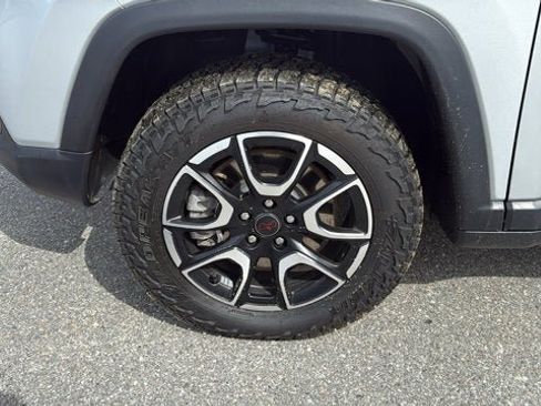 Certified 2025 Jeep Compass Trailhawk w/ Trailhawk Convenience Group AWD/4WD image 11