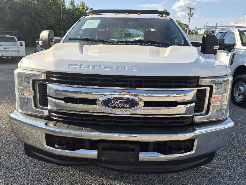 Used 2019 Ford F350 XLT AWD/4WD image 4