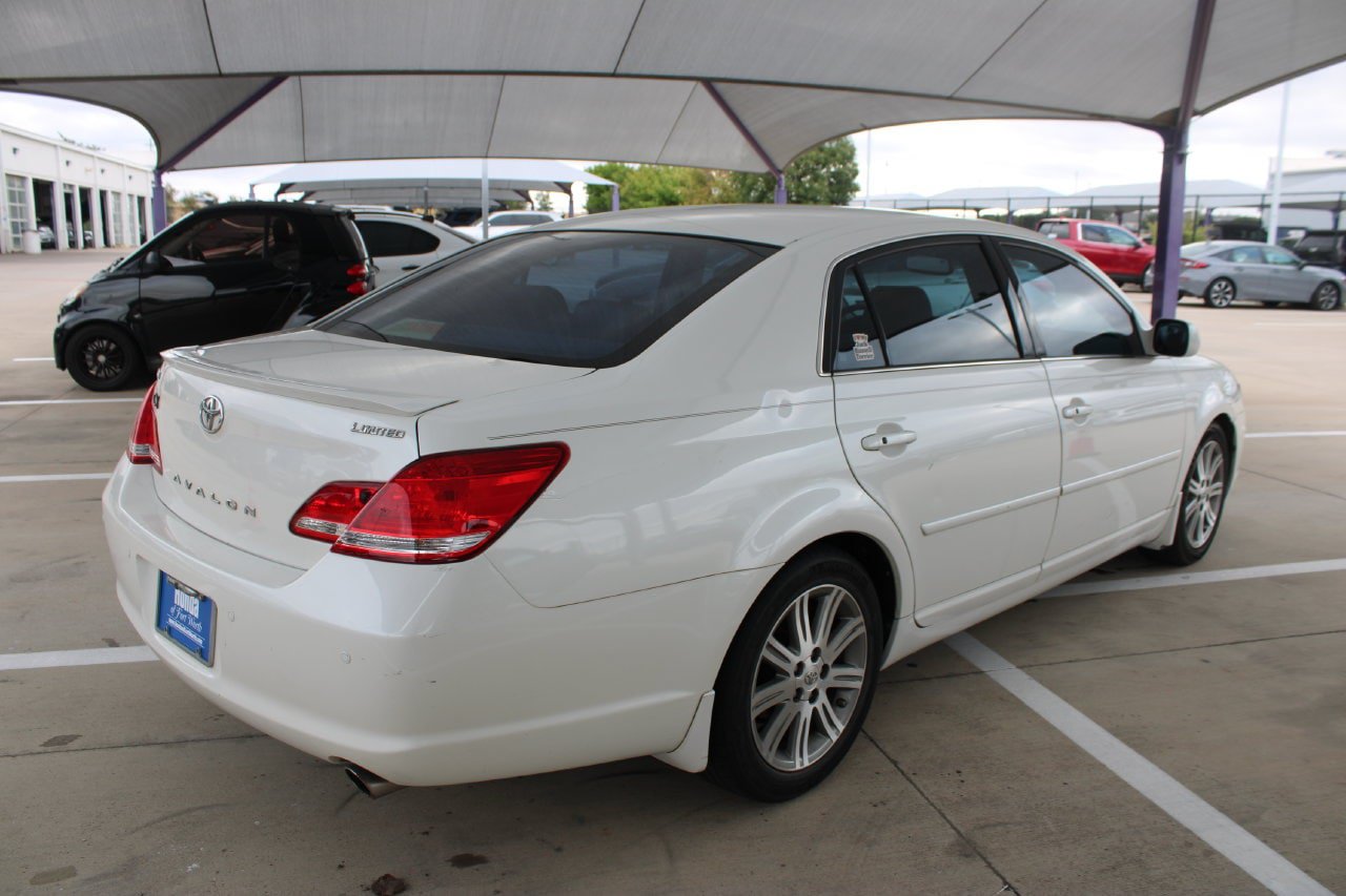 Used 2007 Toyota Avalon XL FWD image 6