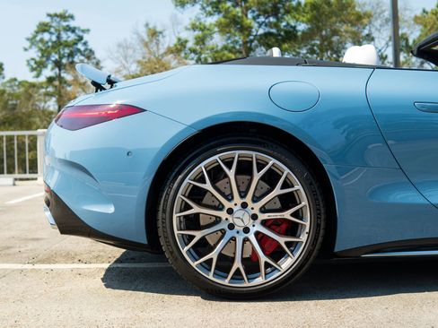 Used 2025 Mercedes-Benz SL 55 AMG 4MATIC image 33