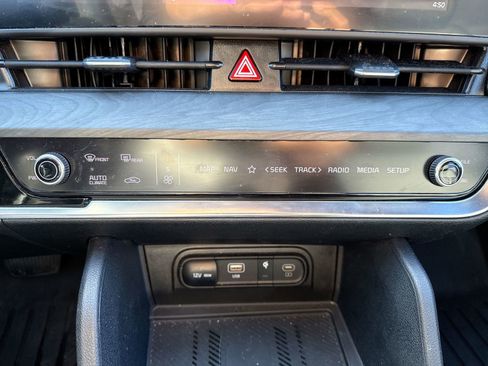 Used 2024 Kia Sportage X-Line w/ X-Line Premium Package image 21