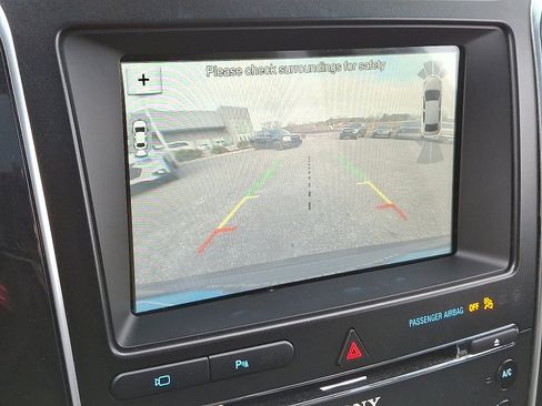 Used 2018 Ford Explorer Sport w/ Equipment Group 401A image 18