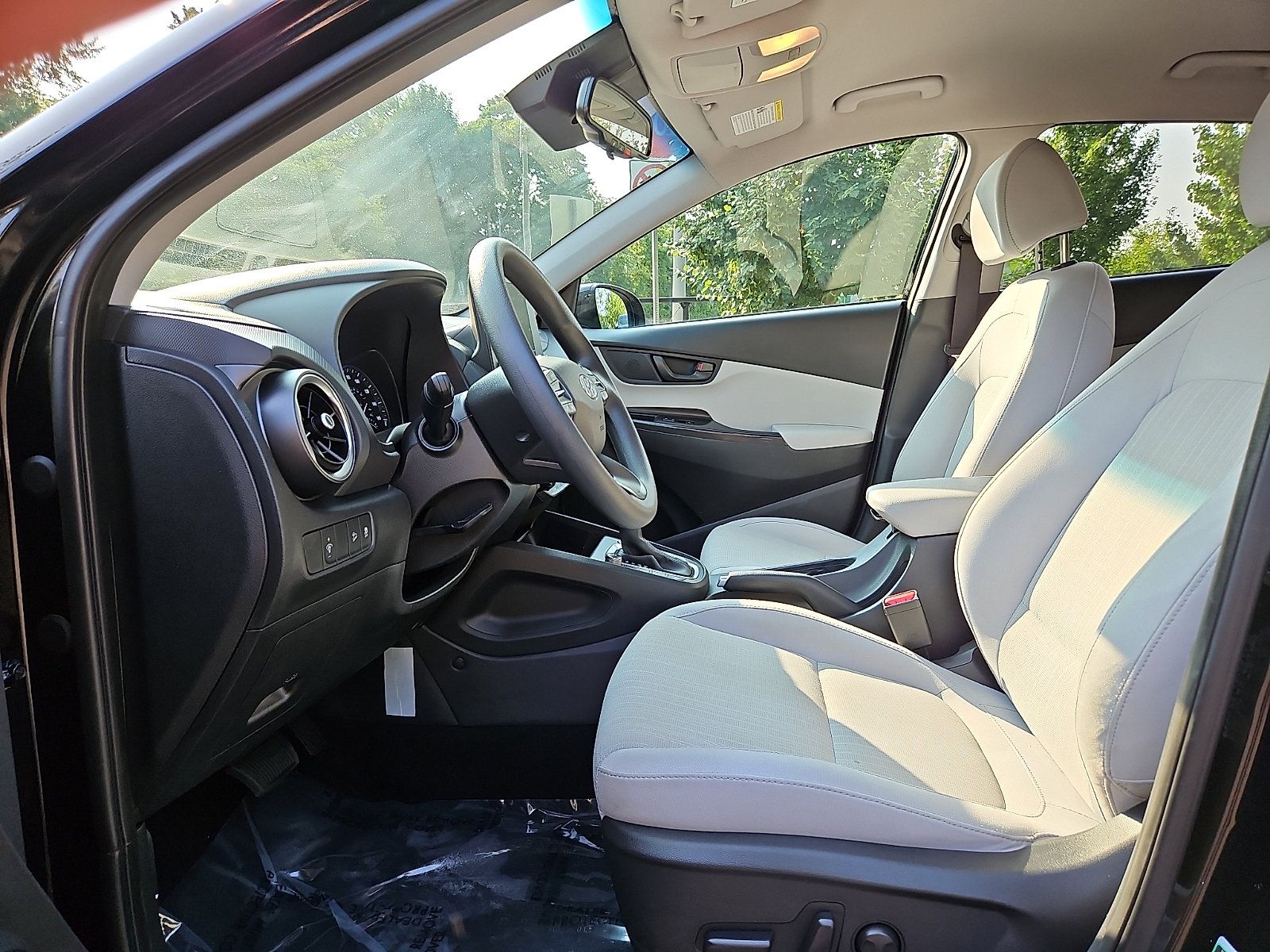 Used 2023 Hyundai Kona SEL AWD/4WD image 13