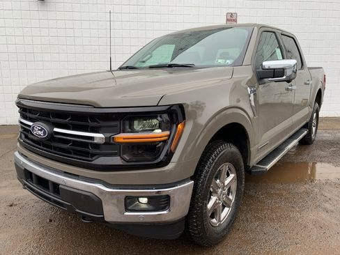 New 2025 Ford F150 XLT w/ Equipment Group 302A MID image 4