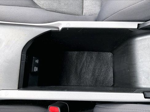 Used 2023 Toyota Camry LE image 33