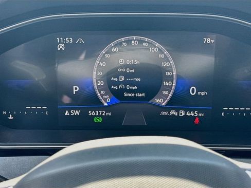 Used 2025 Volkswagen Jetta SE FWD image 16