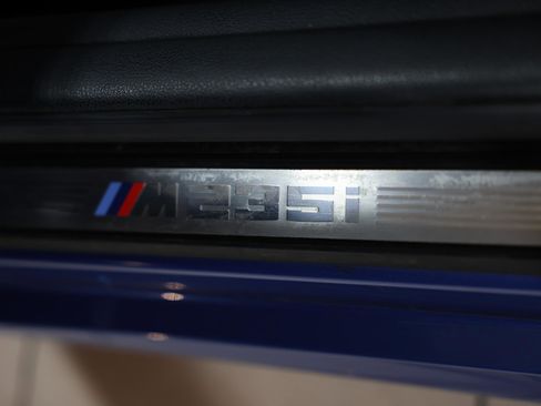 Used 2016 BMW M235i Convertible image 24