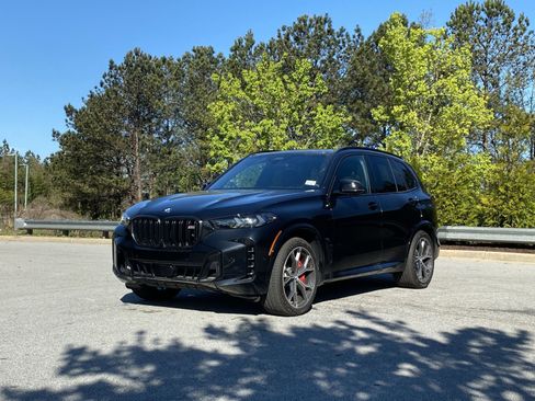 Used 2026 BMW X5 M60i image 11