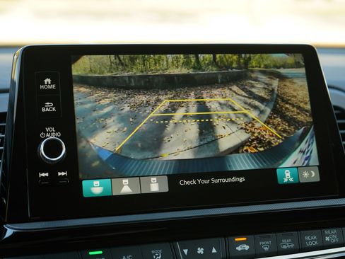 Certified 2025 Honda Odyssey EX-L image 33