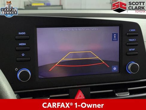 Used 2023 Hyundai Elantra SEL w/ Cargo Package FWD image 17