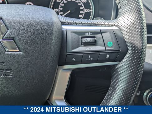 Used 2024 Mitsubishi Outlander SE FWD image 27