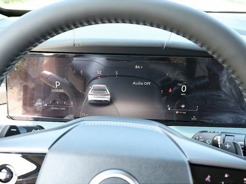 Used 2025 Nissan Murano SL image 19