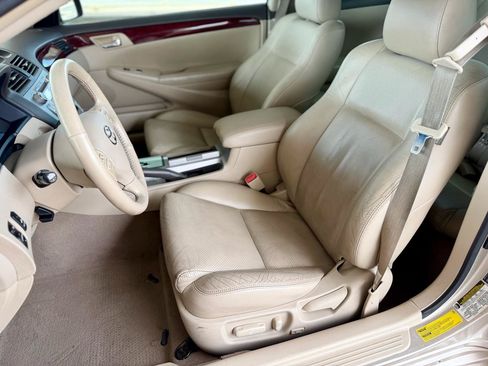Used 2004 Toyota Solara SLE FWD image 10
