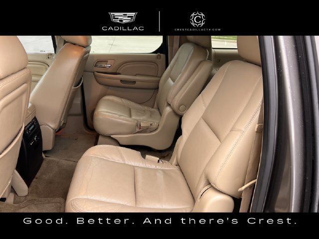 Used 2012 Cadillac Escalade ESV Luxury RWD image 27