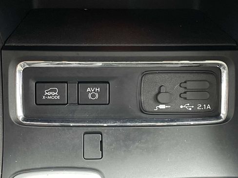 Used 2021 Subaru Ascent Limited w/ Technology Package AWD/4WD image 23