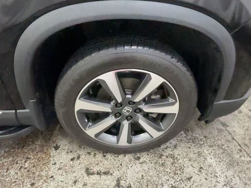 Used 2023 Honda Pilot Elite image 13