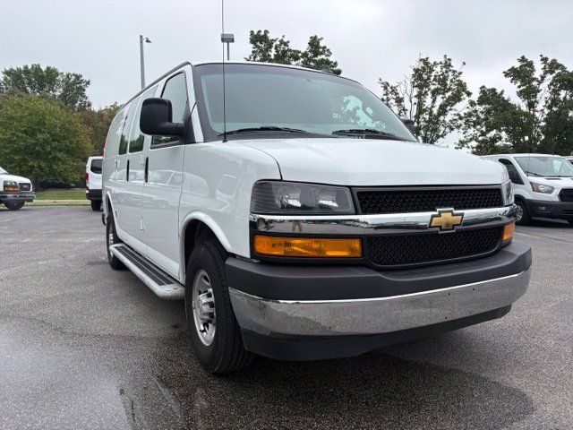 Used 2025 Chevrolet Express 2500 w/ Driver Convenience Package RWD image 14