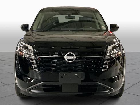 New 2026 Nissan Pathfinder S image 3
