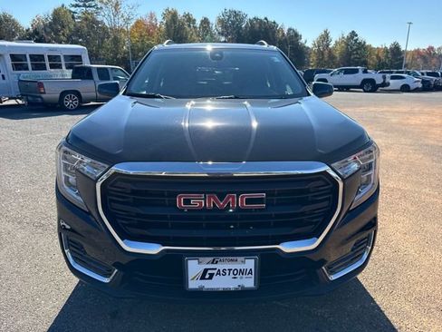 Used 2022 GMC Terrain SLE w/ Driver Convenience Package image 8