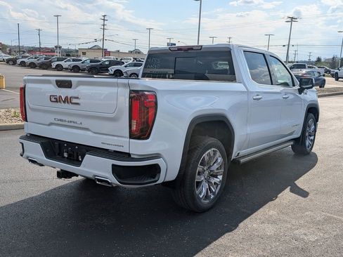 New 2026 GMC Sierra 1500 Denali w/ Denali Reserve Package AWD/4WD image 8