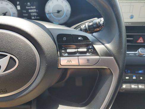 Used 2024 Hyundai Elantra Limited FWD image 25