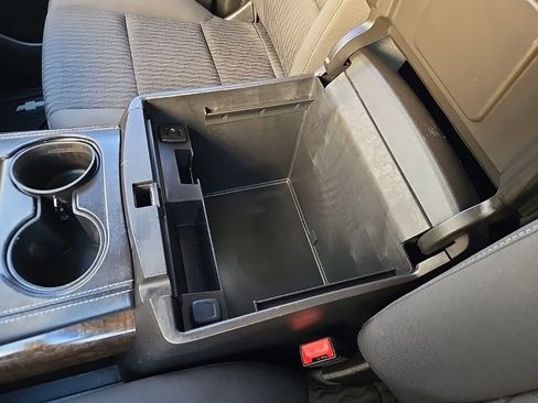 Used 2016 Chevrolet Tahoe LS image 33