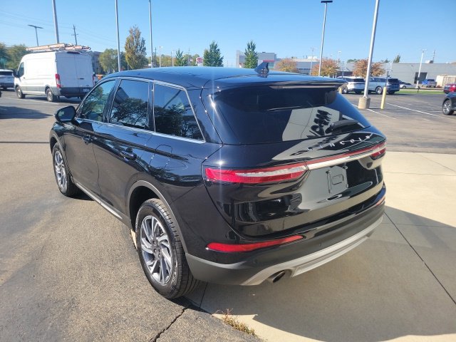 Certified 2024 Lincoln Corsair AWD image 12