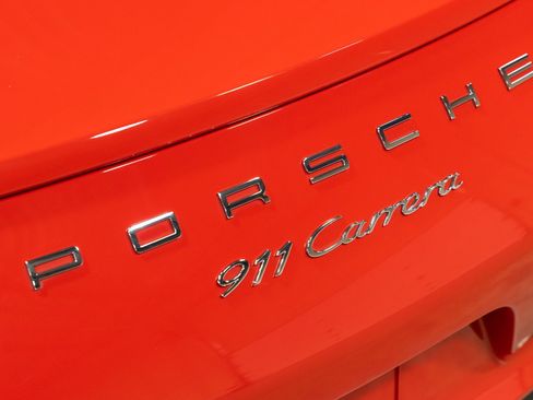 Used 2018 Porsche 911 Carrera RWD image 13