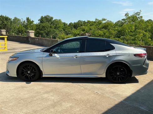 Used 2018 Toyota Camry XSE w/ Protection Package (Q2) FWD image 3