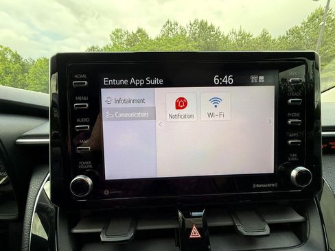 Used 2021 Toyota Corolla LE image 20