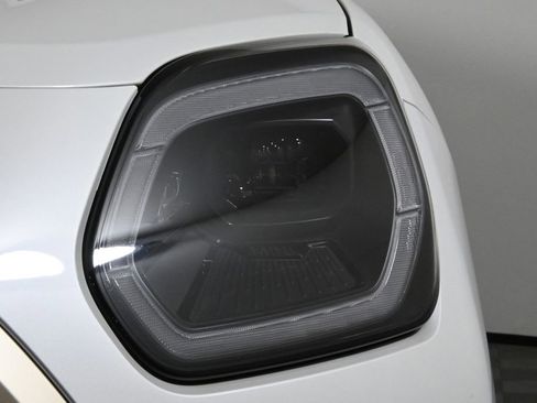 Used 2025 MINI Cooper Countryman S w/ Comfort Package Max image 11