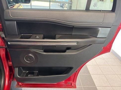 Used 2020 Ford Expedition XLT w/ Equipment Group 202A image 13