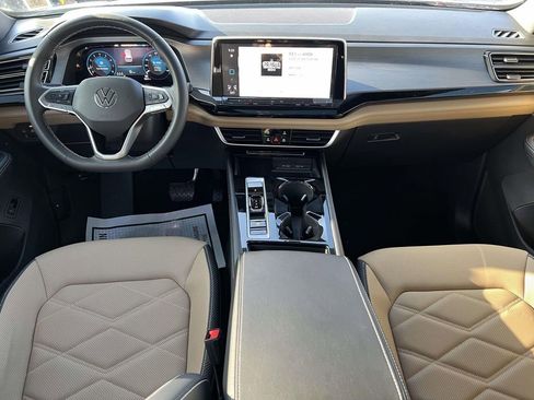 Used 2024 Volkswagen Atlas Cross Sport SE image 15