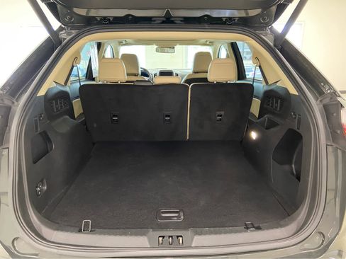 Used 2024 Ford Edge SEL w/ Convenience Package image 10