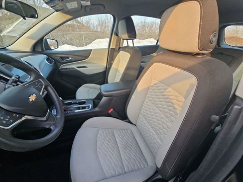 Used 2020 Chevrolet Equinox LS image 19