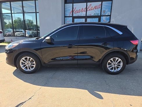 Used 2022 Ford Escape SE w/ Convenience Package FWD image 6
