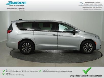Used 2024 Chrysler Pacifica Limited